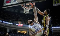 Fenerbahçe, Anadolu Efes'i devirdi! Bu sezon ilk...