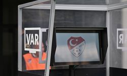 Galatasaray ve Fenerbahçe maçlarında yaşanan tartışmalı pozisyonların VAR konuşmaları açıklandı