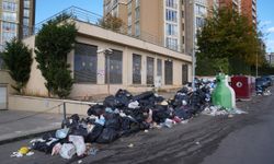 Kartal’da çöp sorunu büyüyor: Anlaşmaya rağmen çöpler hâlâ toplanmadı