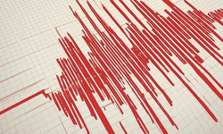 Papua Yeni Gine'de 6,6 büyüklüğünde deprem