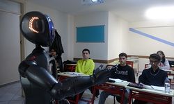 Robot süpürgeden robot öğretmenliğe