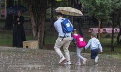 Meteoroloji uyarmıştı! Antalya'da eğitime 1 gün ara verildi