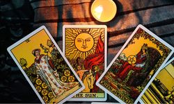 Tarot kartlarıyla karar verme nasıl yapılır?