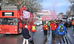 Belçika'da binlerce öğretmenden tasarruf tedbirlerine protesto!