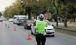 Kırmızı ışık ihlalini dron yakaladı, polis ceza kesti