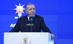 Cumhurbaşkanı Erdoğan: Özel, oturduğu koltuğun hakkını hala veremedi