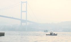 İstanbul Boğazı'nda ulaşıma sis engeli! Gemi trafiği askıya alındı