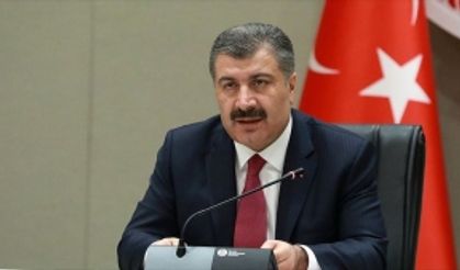Sağlık Bakanı Koca: Türkiye'de 4. haftada vaka artış hızı düşüşe geçti