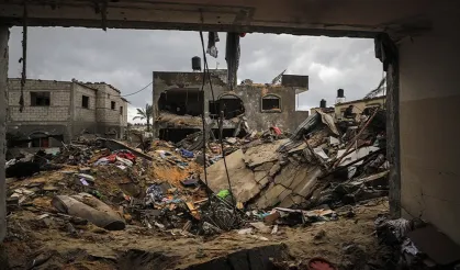 İsrail ordusu Filistinlilerin yaşadığı bölgeye saldırdı
