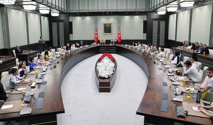 Cumhurbaşkanı Erdoğan, Bakan Tekin ve beraberindeki çocukları kabul etti