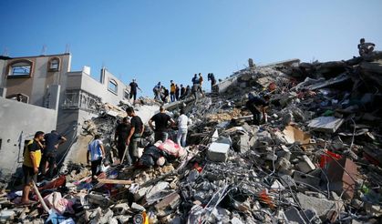 İsrail Nusayrat Mülteci Kampı'na saldırdı: En az 20 kişi öldü