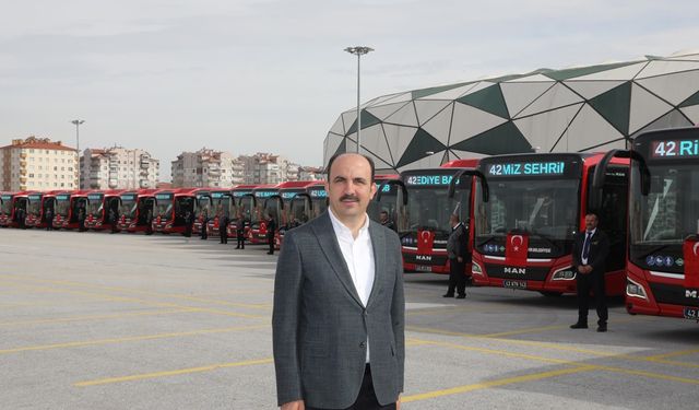 Başkan Altay: Otobüs filomuzu 53 yeni doğalgazlı otobüsle daha da güçlendirdik 