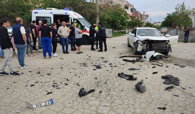 Keşan’da 14 yaşındaki çocuğun kullandığı otomobil kaza yaptı: 3 yaralı