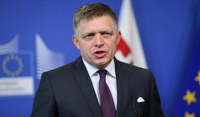 Slovakya Başbakanı Robert Fico hayati tehlikeyi atlattı