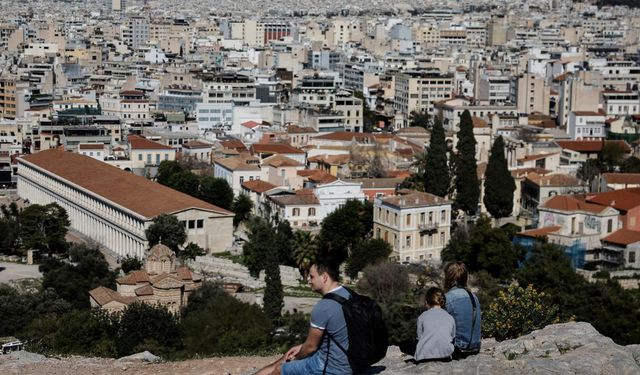 Yunanistan'ın bazı bölgelerinde son 14 yılın en sıcak nisanı yaşandı