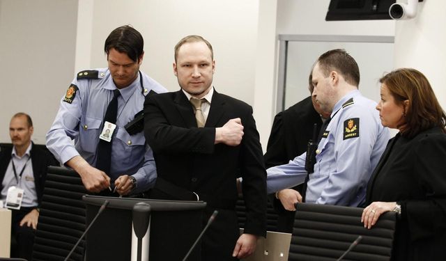 Norveç'te toplu katliam yapan Breivik yeniden şartlı tahliye talep etti