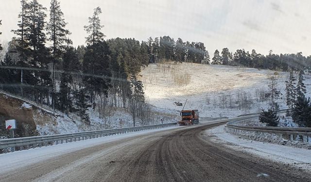 Erzurum, Ardahan, Iğdır ve Ağrı'da kar yağışı yerini soğuk havaya bıraktı