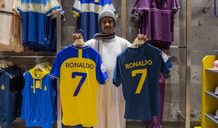 Riyad'ta Cristiano Ronaldo formalarına yoğun talep
