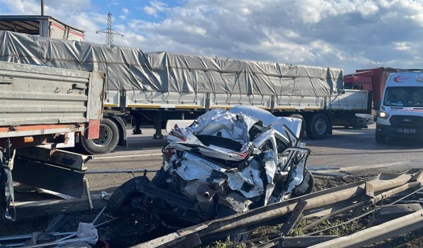 Anadolu Otoyolu'ndaki zincirleme trafik kazasında 5 kişi yaralandı