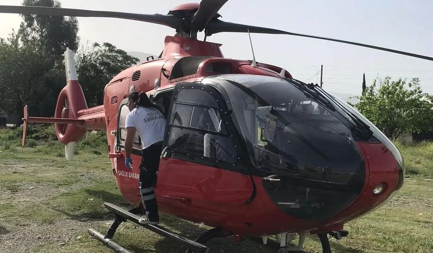Hatay'da ambulans helikopter 4 günlük bebek için havalandı