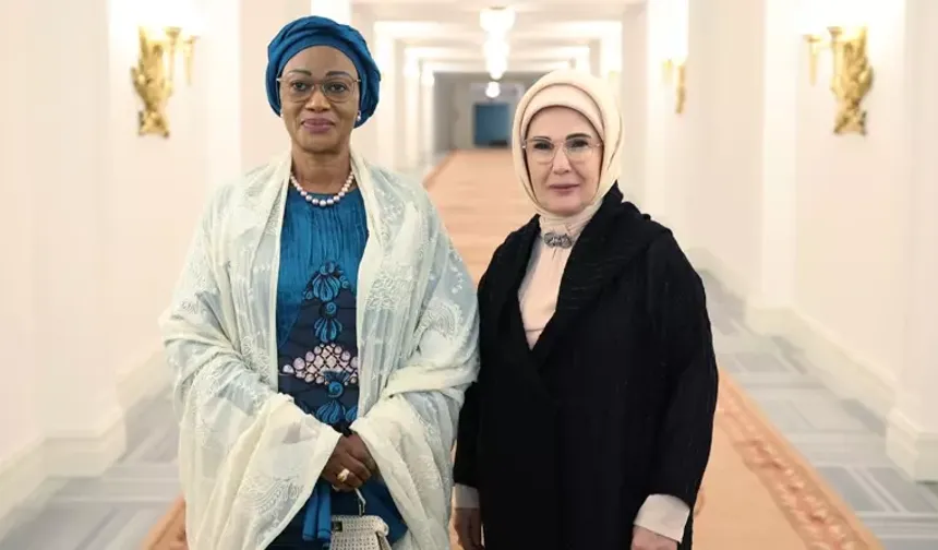 Emine Erdoğan, Nijerya Başkanı'nın eşi Tinubu ile görüştü