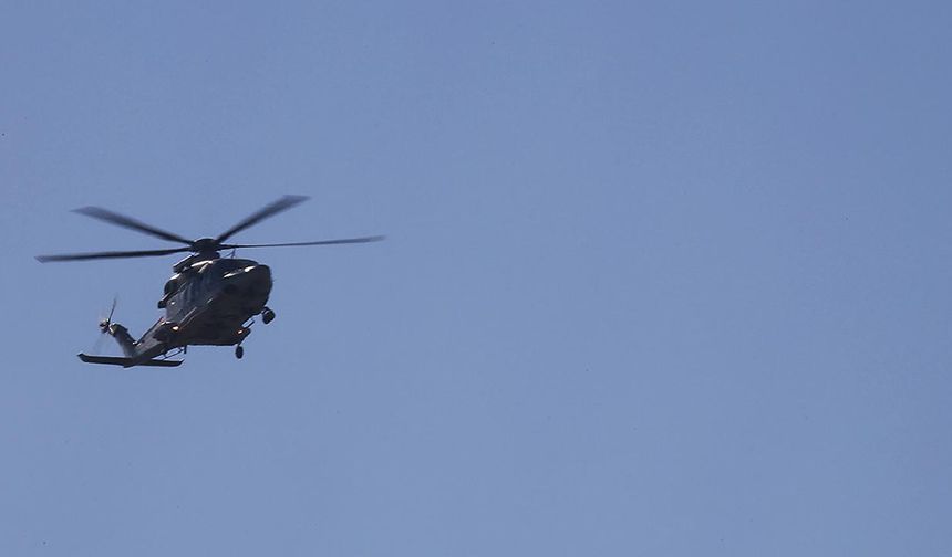 Ekvador'da askeri helikopterin düşmesi sonucu 8 kişi öldü