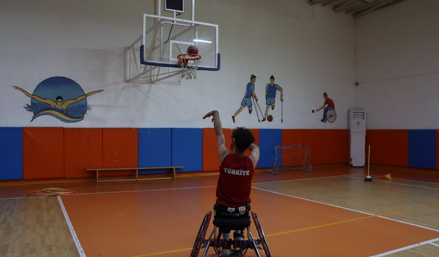 Şanlıurfalı engelli basketbolcu, kariyerinin 3. yılında milli takım aday kadrosuna çağrıldı