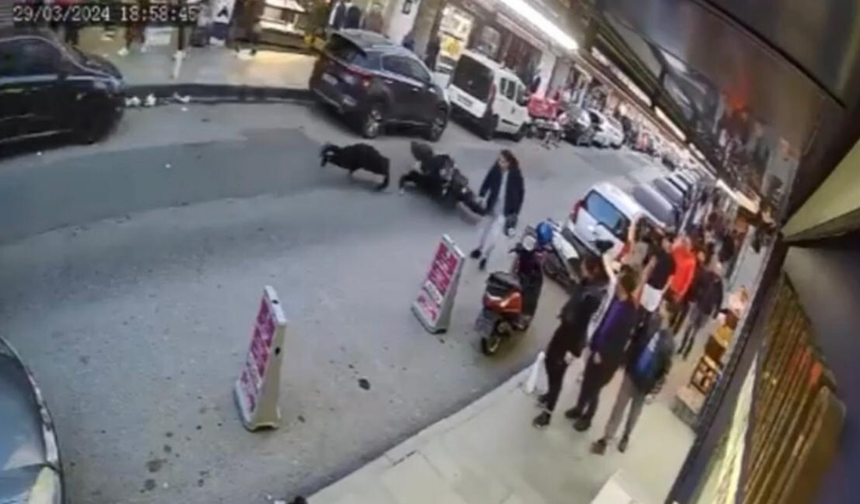 İstanbul’da tek tekerlek kazası! Scooterlı genç ve yaya kıl payı kurtuldu, kameralar anbean çekti