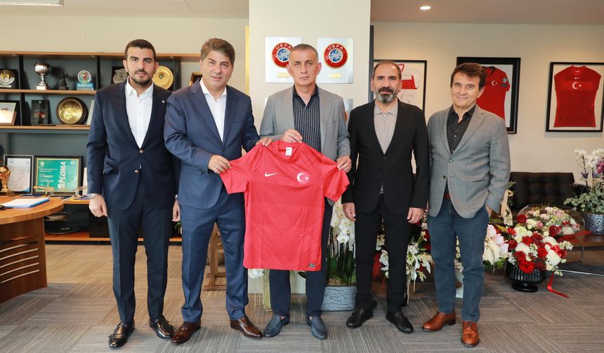 Fenerbahçeli yöneticilerden TFF Başkanı Hacıosmanoğlu'na ziyaret