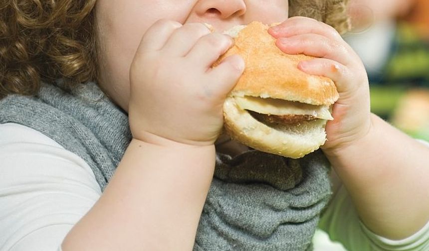 Çocuklarda Obezitenin Psikolojik Etkilerine Dikkat !